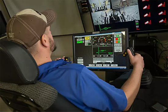 卡特彼勒演绎远程操作：更安全、更舒适、更准确！